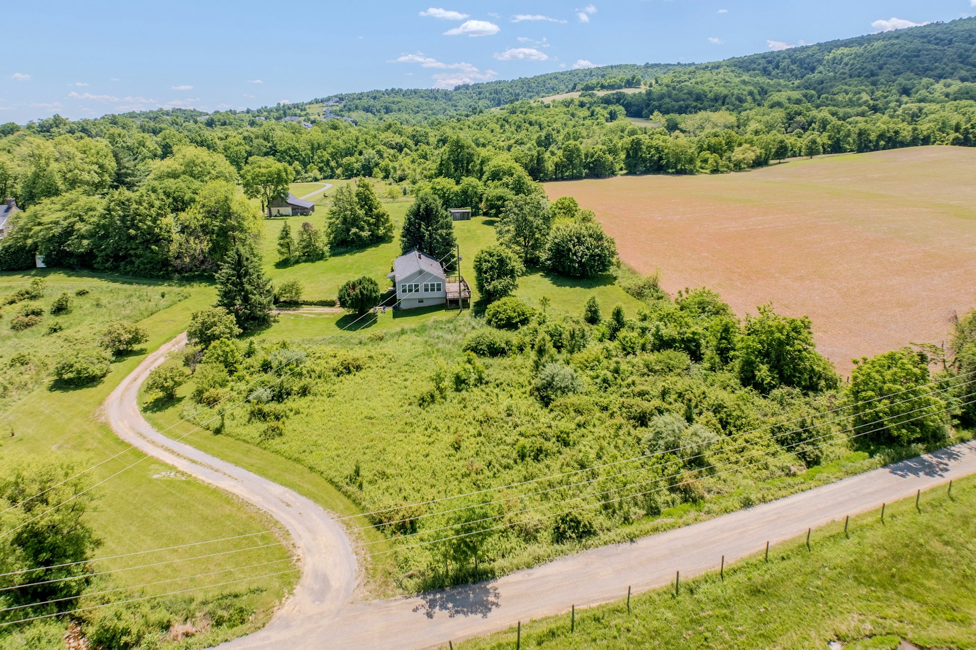  35339 Appalachian Trail Road, Round Hill, VA 20141 - 物件實景