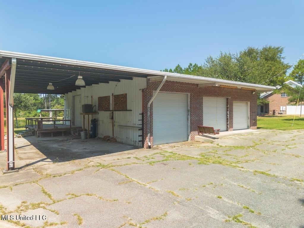 Vancleave, Mississippi, 39565, United States, 3 Bedrooms Bedrooms, ,3 BathroomsBathrooms,Residential,For Sale,1975033