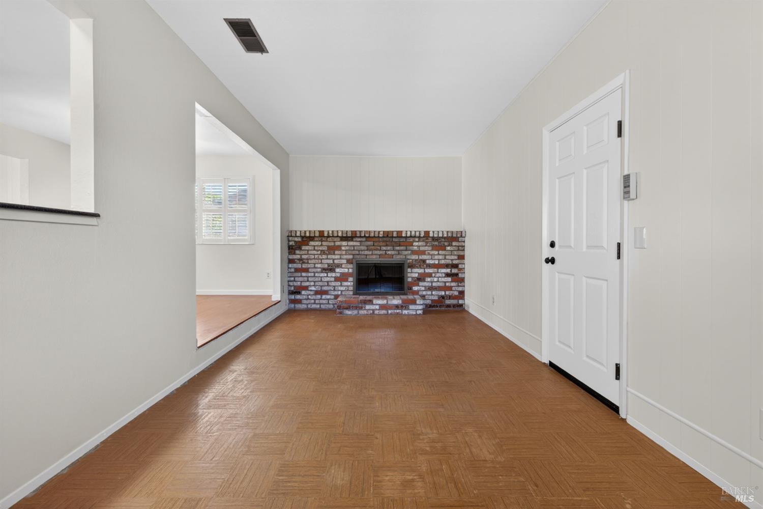 Petaluma, California, 94954, United States, 3 Bedrooms Bedrooms, ,2 BathroomsBathrooms,Residential,For Sale,2047948