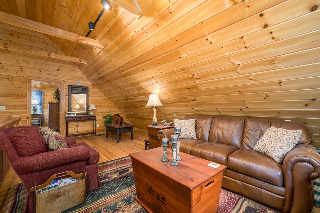 Ellijay, Georgia, 30540, United States, 3 Bedrooms Bedrooms, ,2 BathroomsBathrooms,Residential,For Sale,1972067