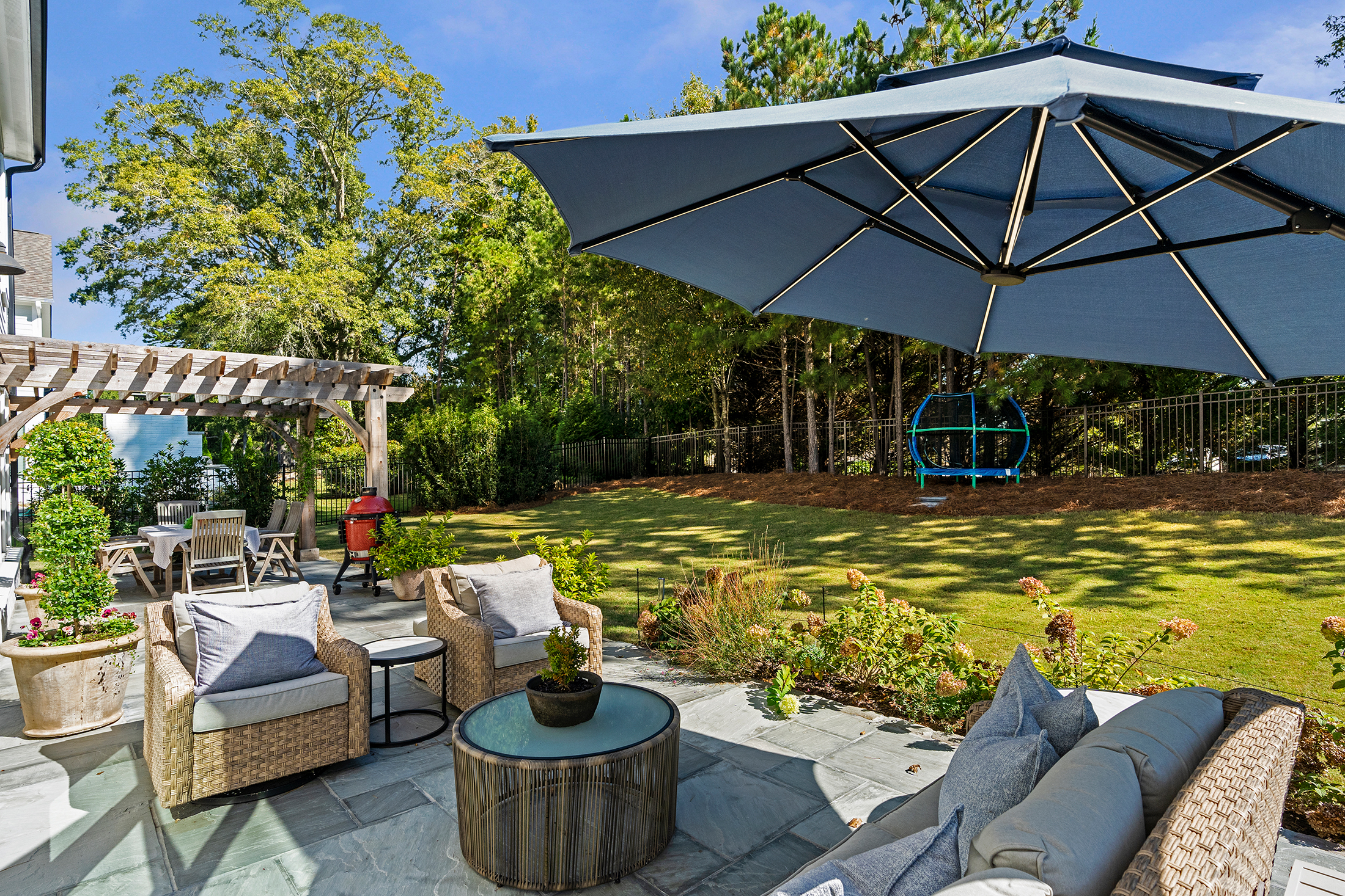  Beautifully Designed Home in the Desirable Kelly Mill Reserve Community - 物件實景