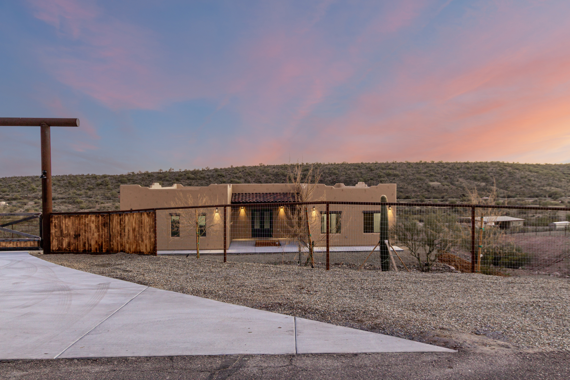 Wickenburg, Arizona, 85390, United States, 4 Bedrooms Bedrooms, ,3 BathroomsBathrooms,Residential,For Sale,2000369