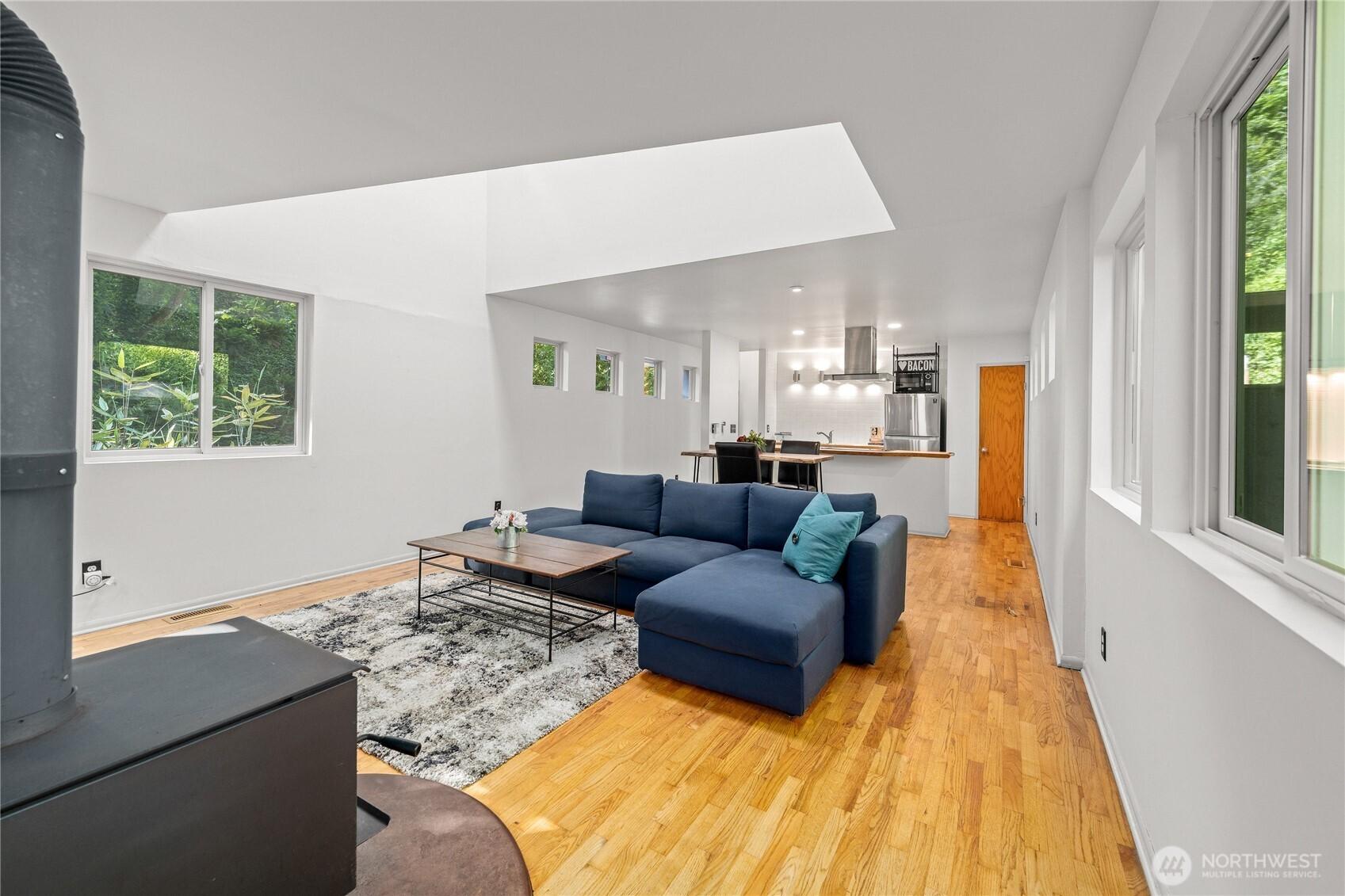 SEATTLE, Washington, 98146, United States, 2 Bedrooms Bedrooms, ,2 BathroomsBathrooms,Residential,For Sale,1875636