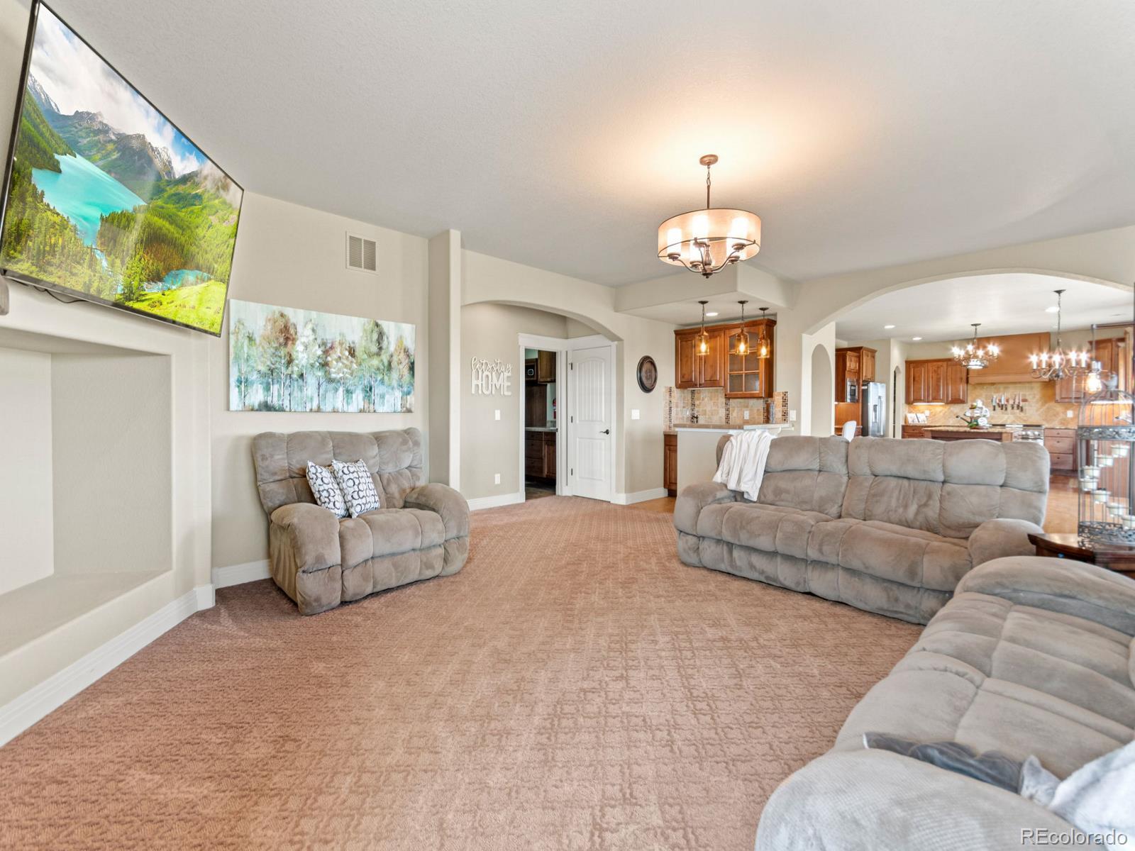 Elizabeth, Colorado, 80107, United States, 5 Bedrooms Bedrooms, ,5 BathroomsBathrooms,Residential,For Sale,1979670