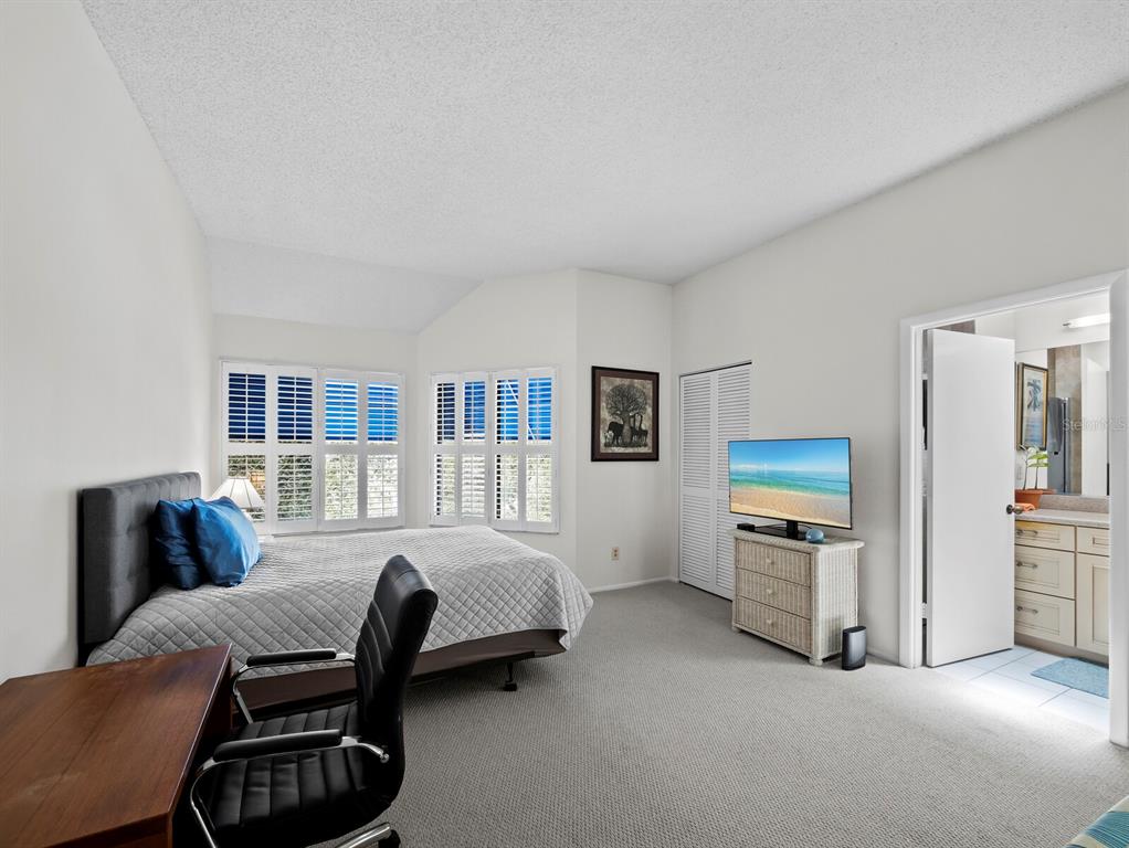 Longboat Key, Florida, 34228, United States, 2 Bedrooms Bedrooms, ,3 BathroomsBathrooms,Residential,For Sale,1942168