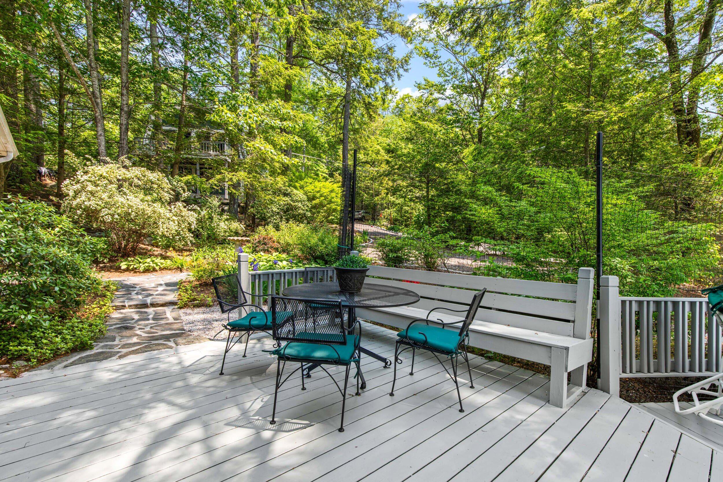 Raymond, Maine, 04071, United States, 4 Bedrooms Bedrooms, ,3 BathroomsBathrooms,Residential,For Sale,1974658