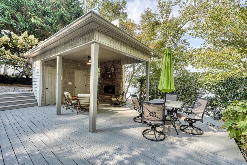 Young Harris, Georgia, 30582, United States, 3 Bedrooms Bedrooms, ,4 BathroomsBathrooms,Residential,For Sale,1975492