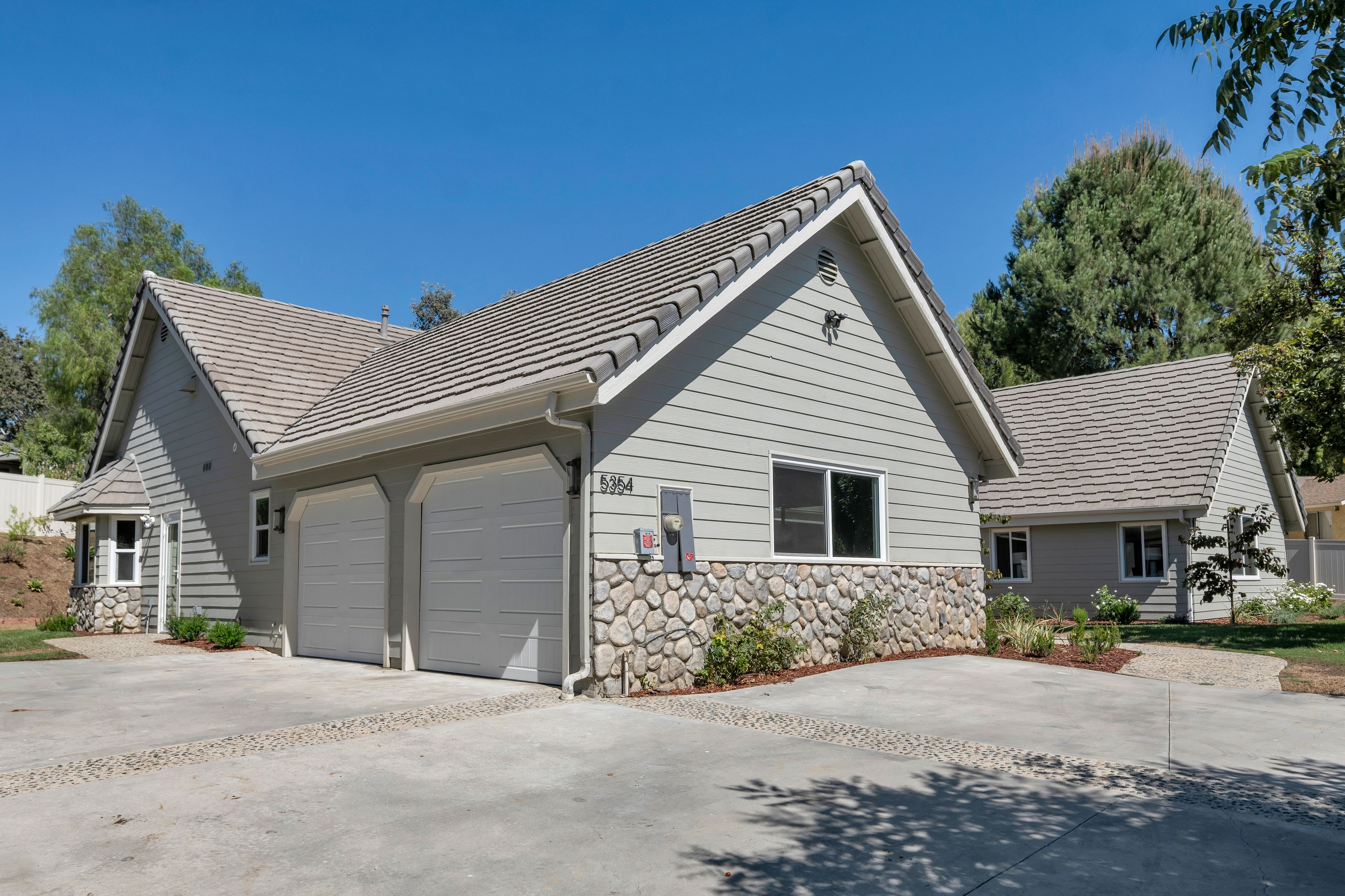  5354 Lewis Road, Agoura Hills - 物件實景