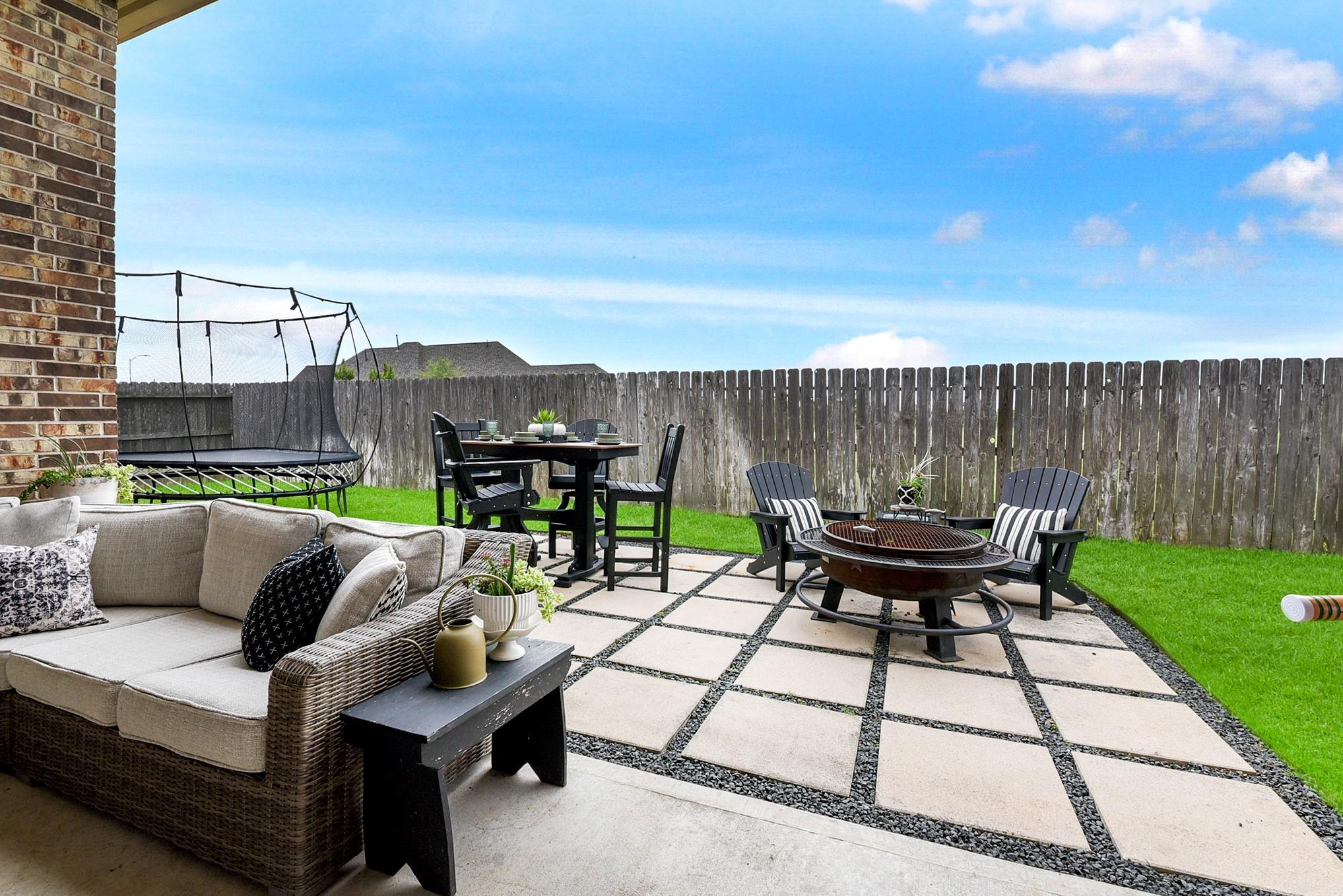 Katy, Texas, 77494, United States, 4 Bedrooms Bedrooms, ,5 BathroomsBathrooms,Residential,For Sale,1982893