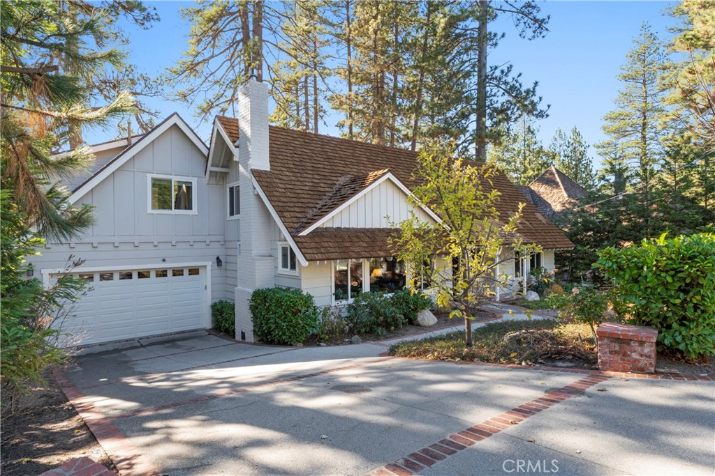 Lake Arrowhead, California, 92352, United States, 4 Bedrooms Bedrooms, ,2 BathroomsBathrooms,Residential,For Sale,2003409