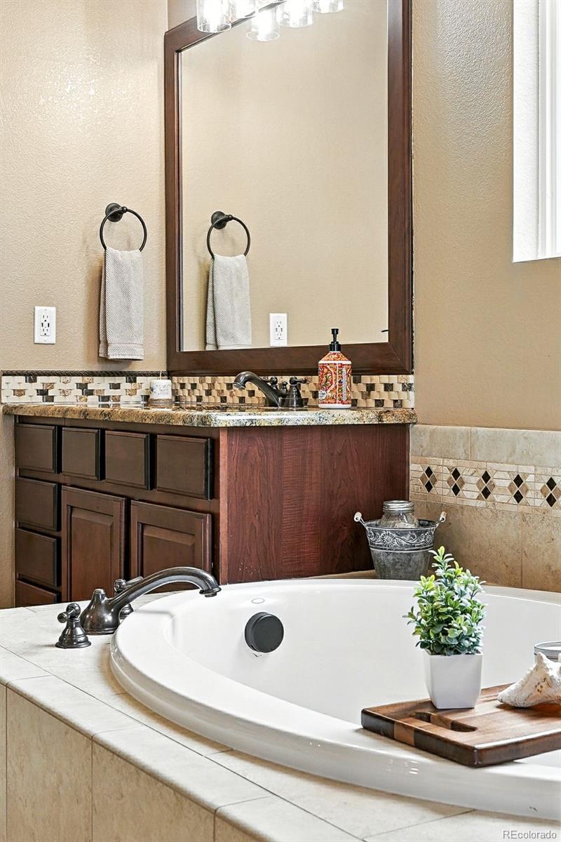 Thornton, Colorado, 80602, United States, 3 Bedrooms Bedrooms, ,2 BathroomsBathrooms,Residential,For Sale,1913766