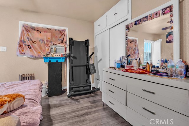 Los Angeles, California, 90044, United States, 4 Bedrooms Bedrooms, ,Residential,For Sale,2040182