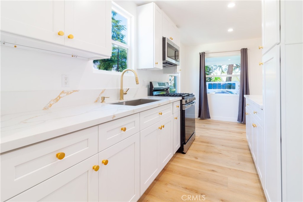 Altadena, California, 91001, United States, ,Residential,For Sale,1909348