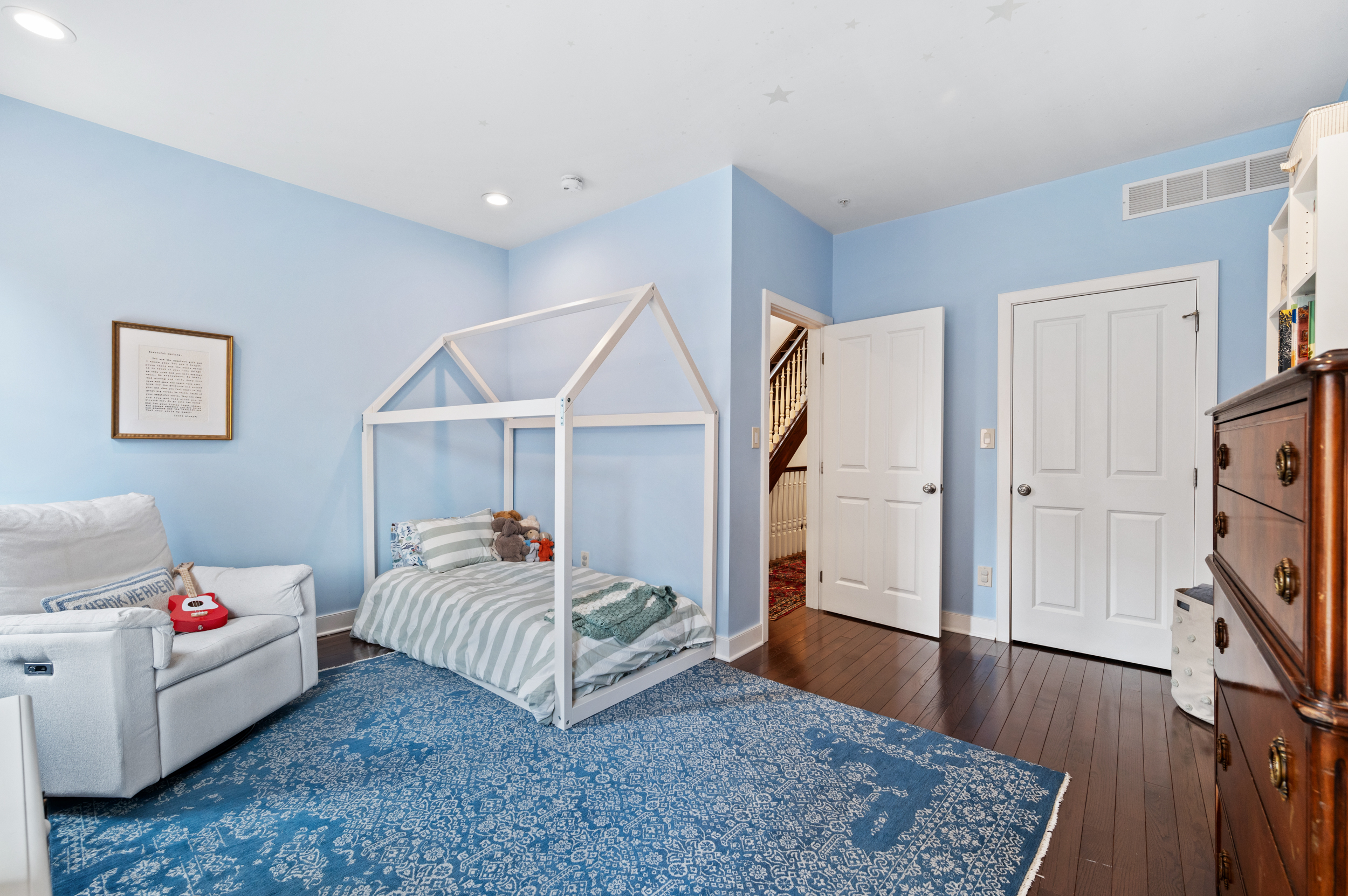  4059 Saint Johns Way, Pittsburgh, PA 15201 - 物件實景