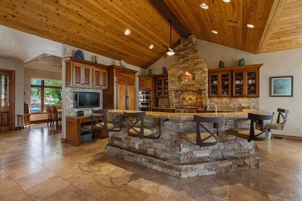 Durango, Colorado, 81301, United States, 4 Bedrooms Bedrooms, ,4 BathroomsBathrooms,Residential,For Sale,1938986