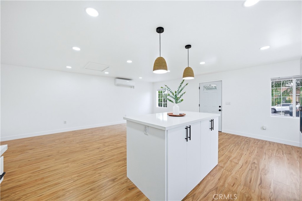 Bell, California, 90201, United States, 2 Bedrooms Bedrooms, ,1 BathroomBathrooms,Residential,For Sale,2048327