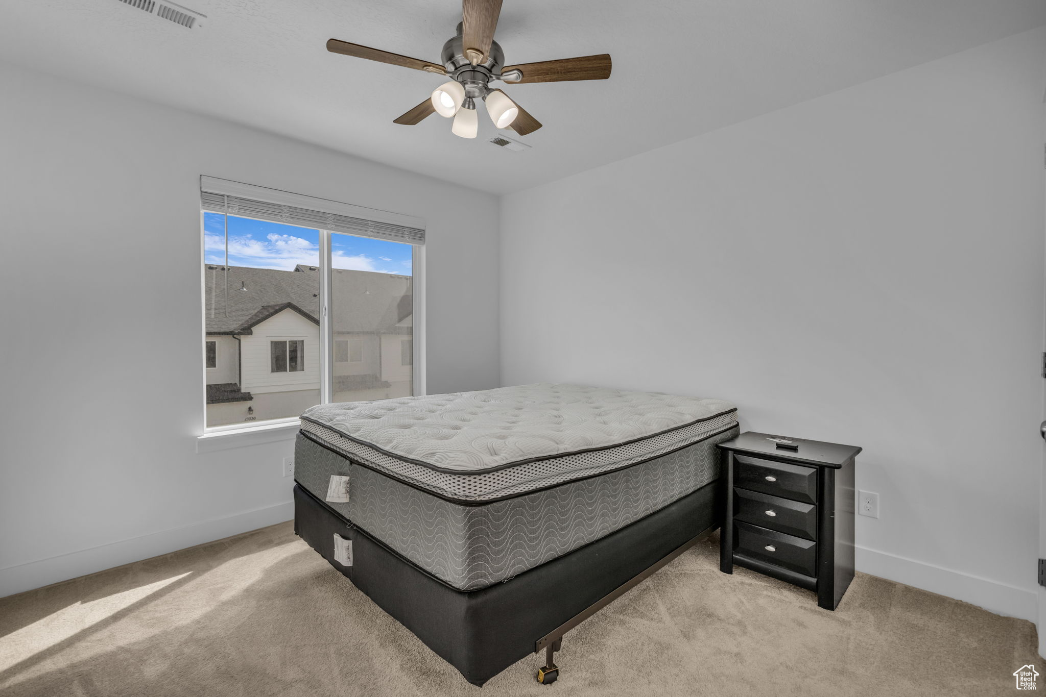 Herriman, Utah, 84096, United States, 4 Bedrooms Bedrooms, ,4 BathroomsBathrooms,Residential,For Sale,1907330