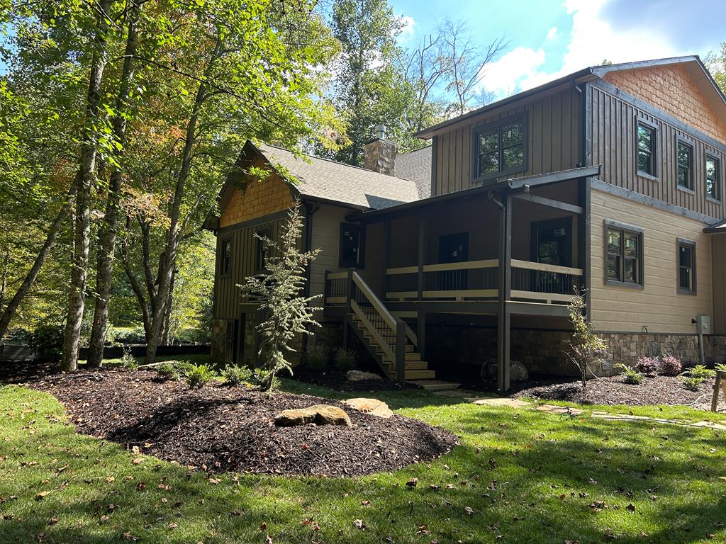 Mineral Bluff, Georgia, 30559, United States, 4 Bedrooms Bedrooms, ,5 BathroomsBathrooms,Residential,For Sale,1986837