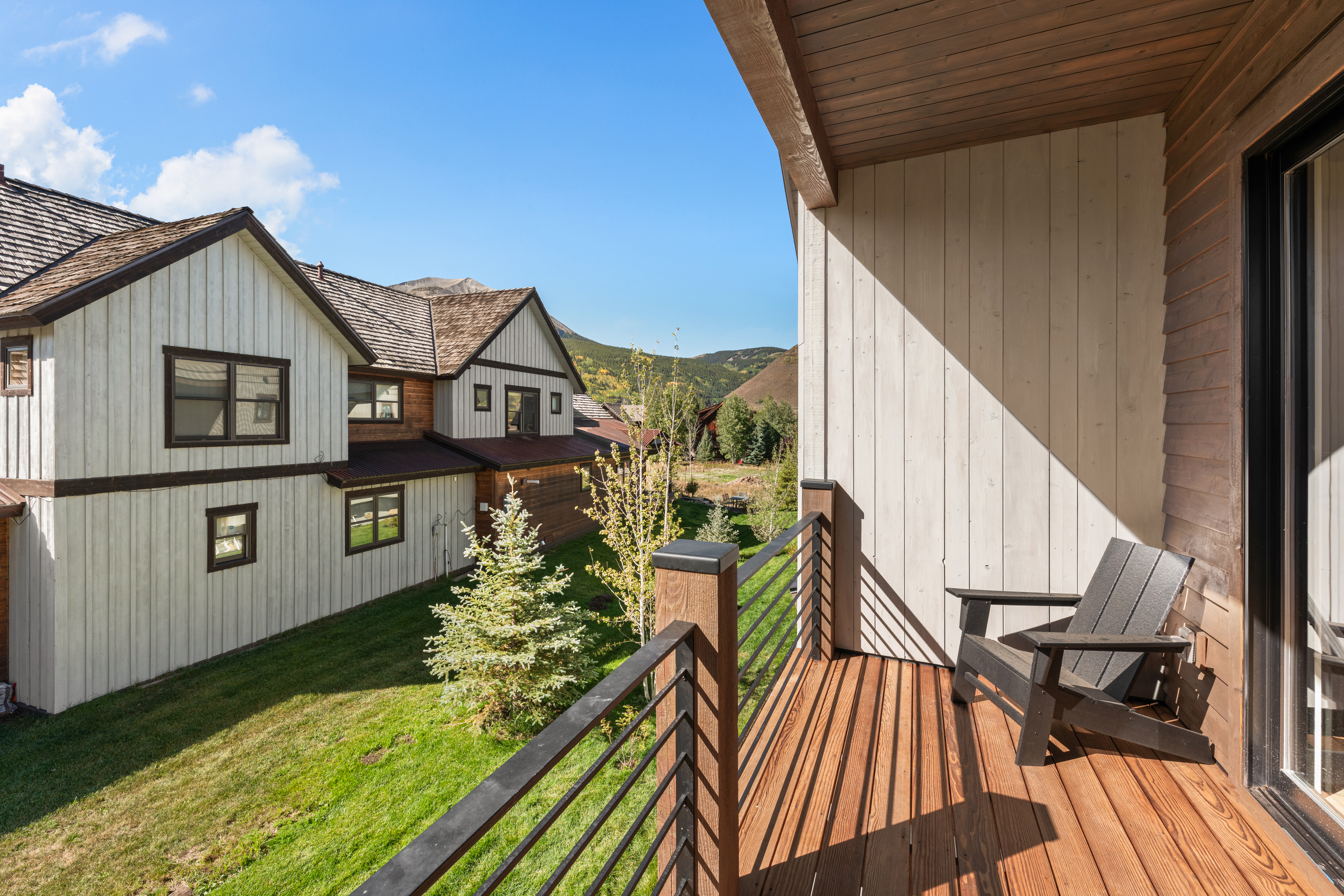  Newly Built End-Unit Townhome Offers The Ultimate Mountain LIfestyle - 物件實景