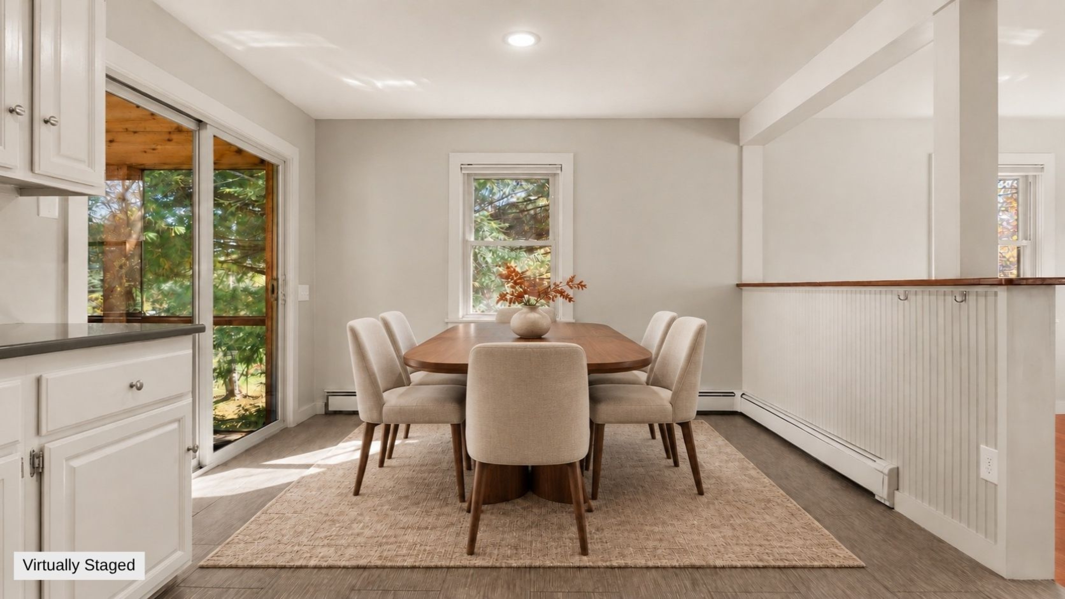  Move-In Ready Pittsfield Raised Ranch  Updated 3-Bed with Heated 3-Bay Detached - 物件實景