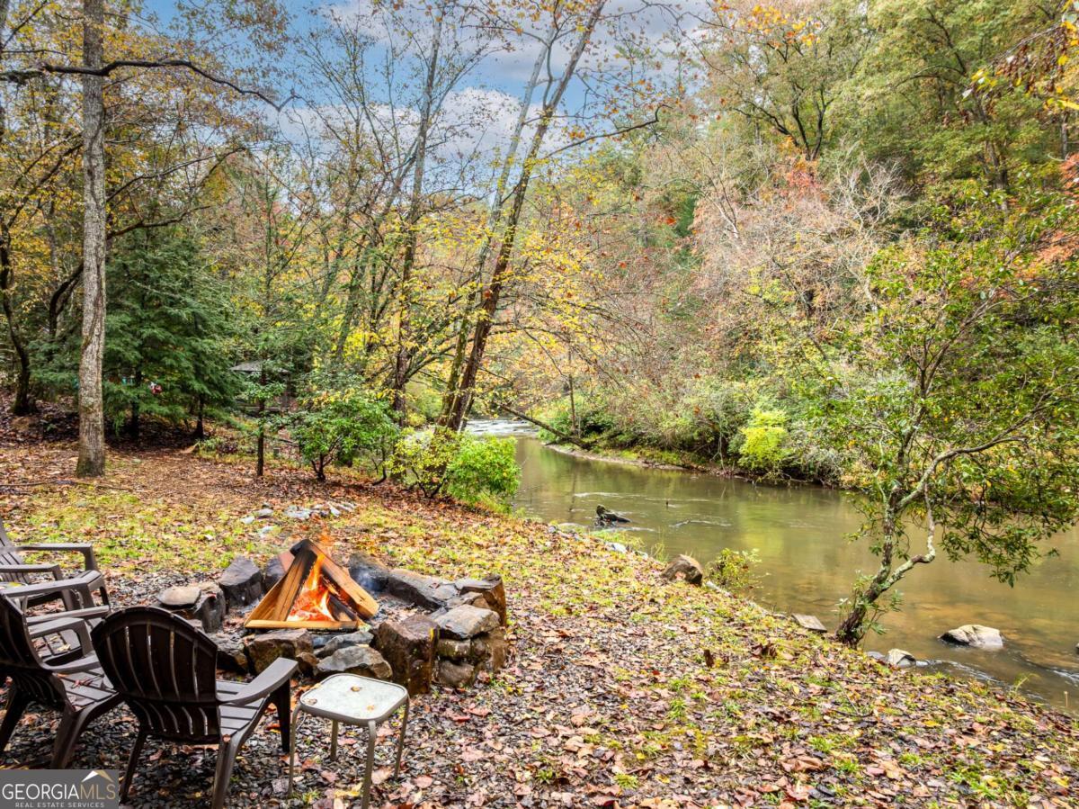 Ellijay, Georgia, 30540, United States, 3 Bedrooms Bedrooms, ,2 BathroomsBathrooms,Residential,For Sale,1972066