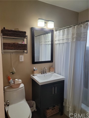 Claremont, California, 91711, United States, 3 Bedrooms Bedrooms, ,2 BathroomsBathrooms,Residential,For Sale,1935083