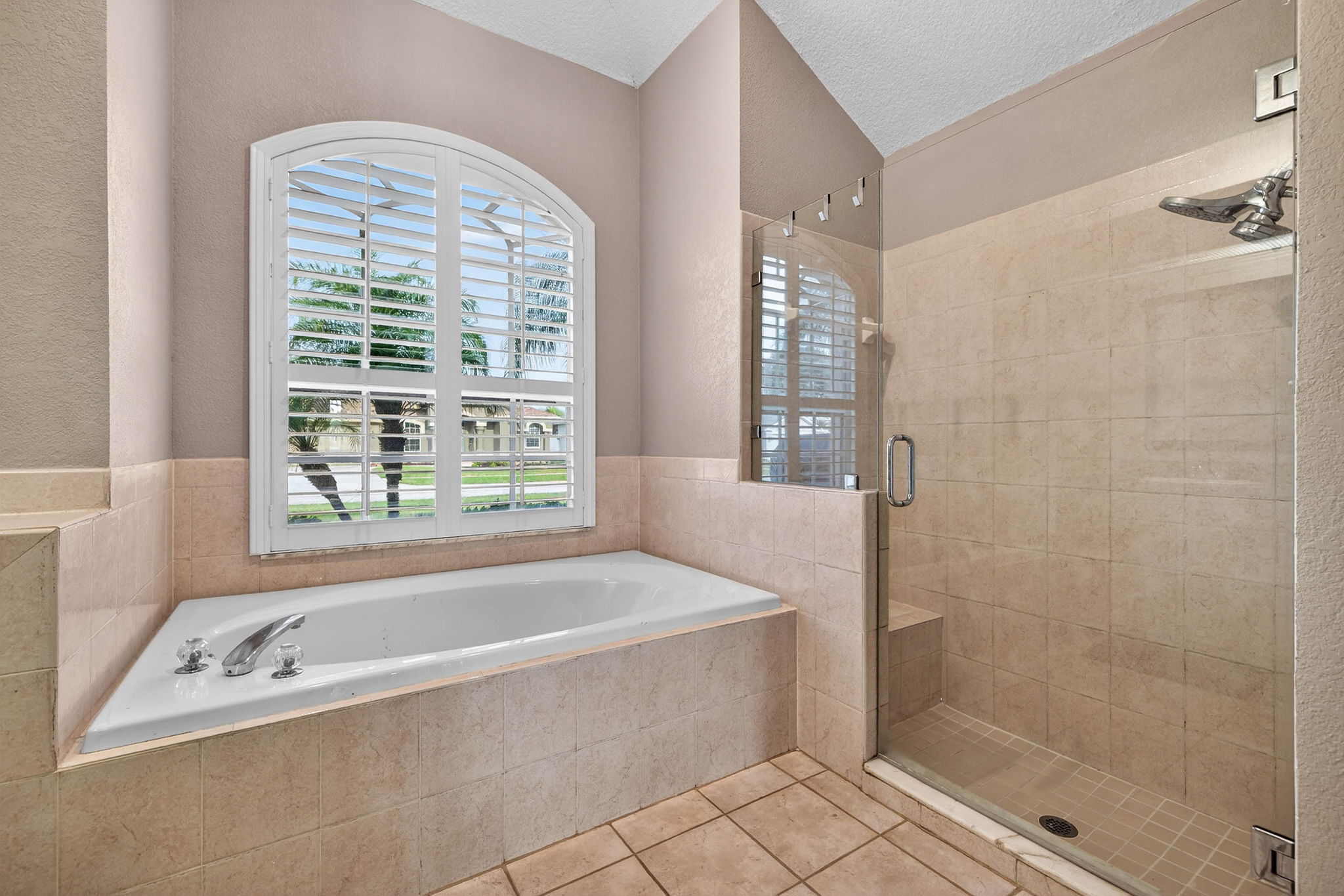 Lutz, Florida, 33549, United States, 4 Bedrooms Bedrooms, ,3 BathroomsBathrooms,Residential,For Sale,2010768