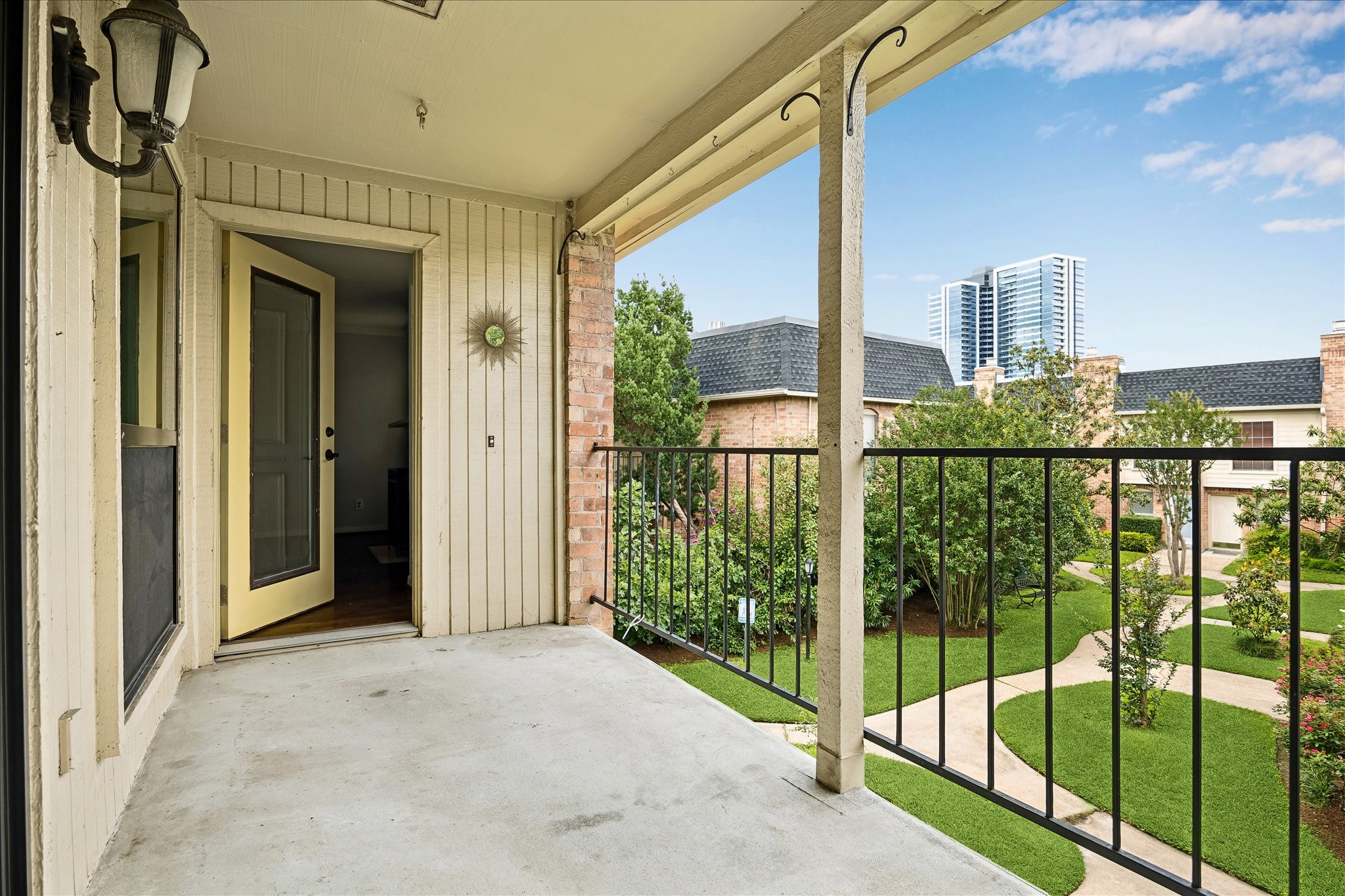  1601 S Shepherd Drive #272 - 物件實景