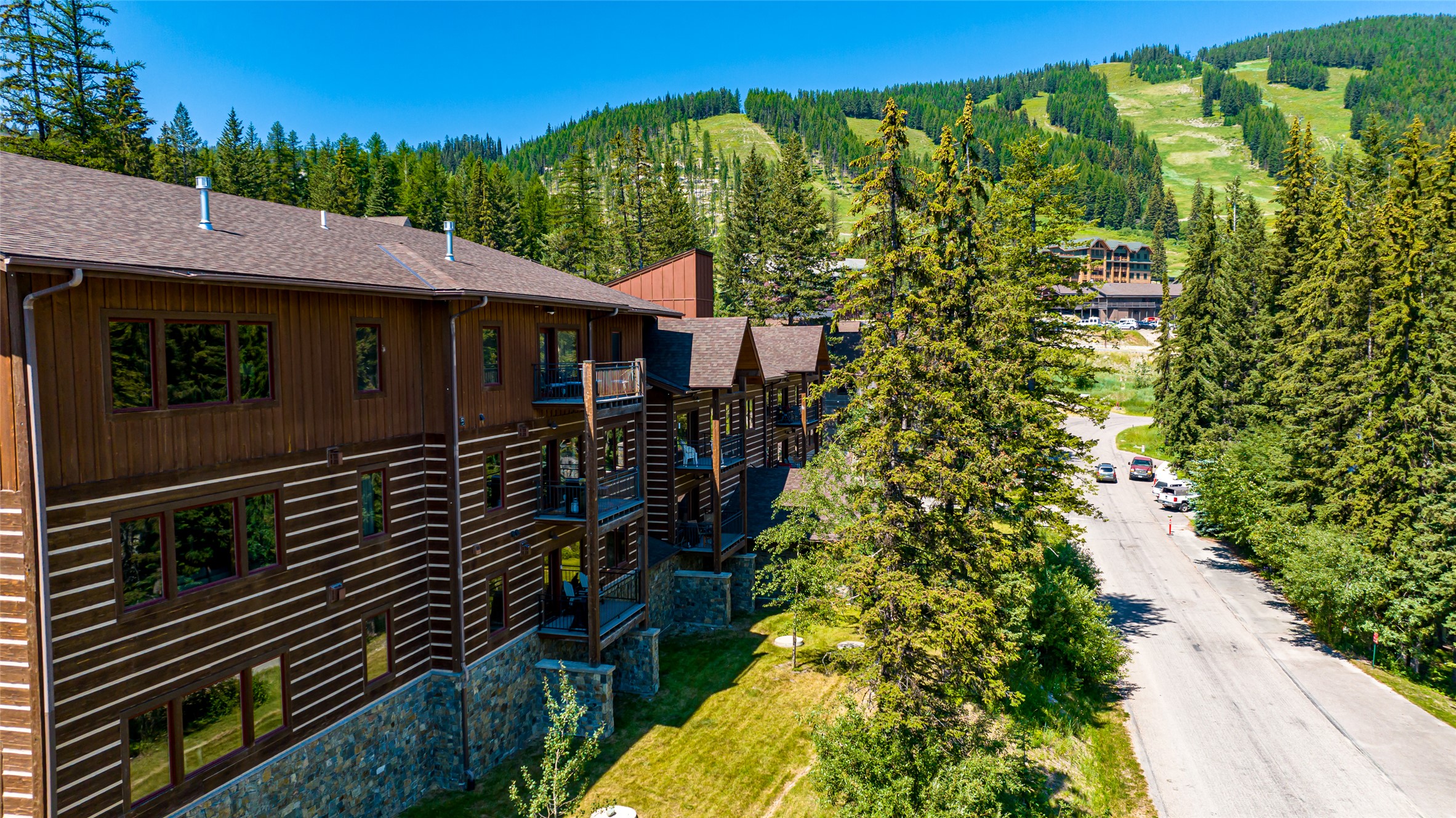  3820 Tamarack Avenue, 200 - 物件實景
