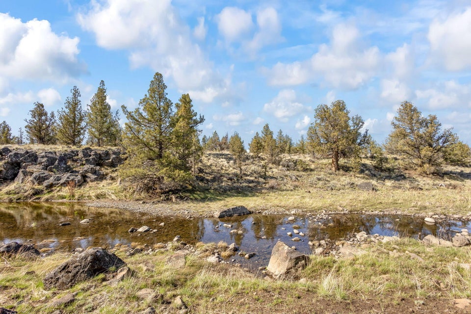 Prineville, Oregon, 97754, United States, 3 Bedrooms Bedrooms, ,3 BathroomsBathrooms,Residential,For Sale,1770738