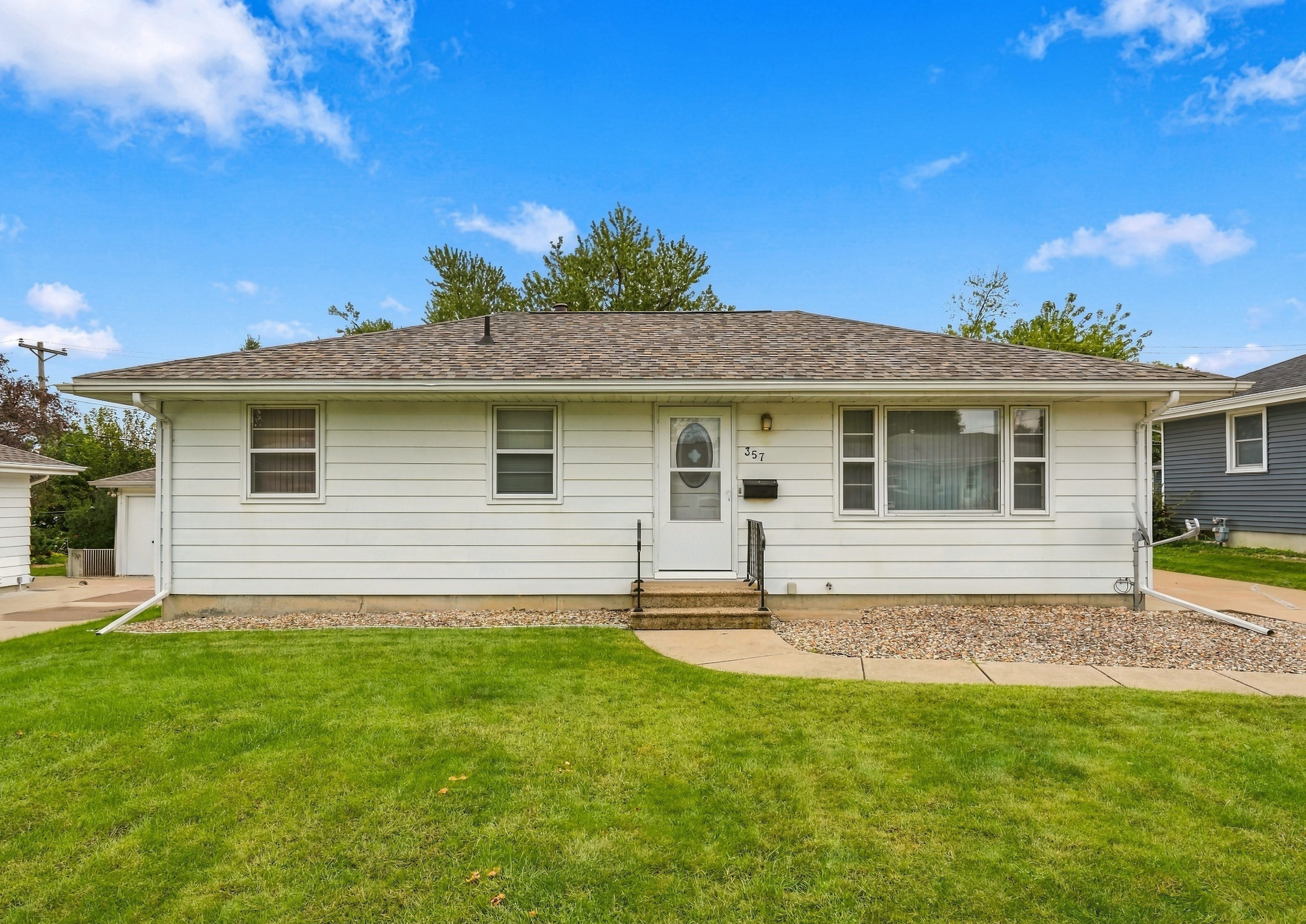 23rd St, Cedar Rapids, IA 52405