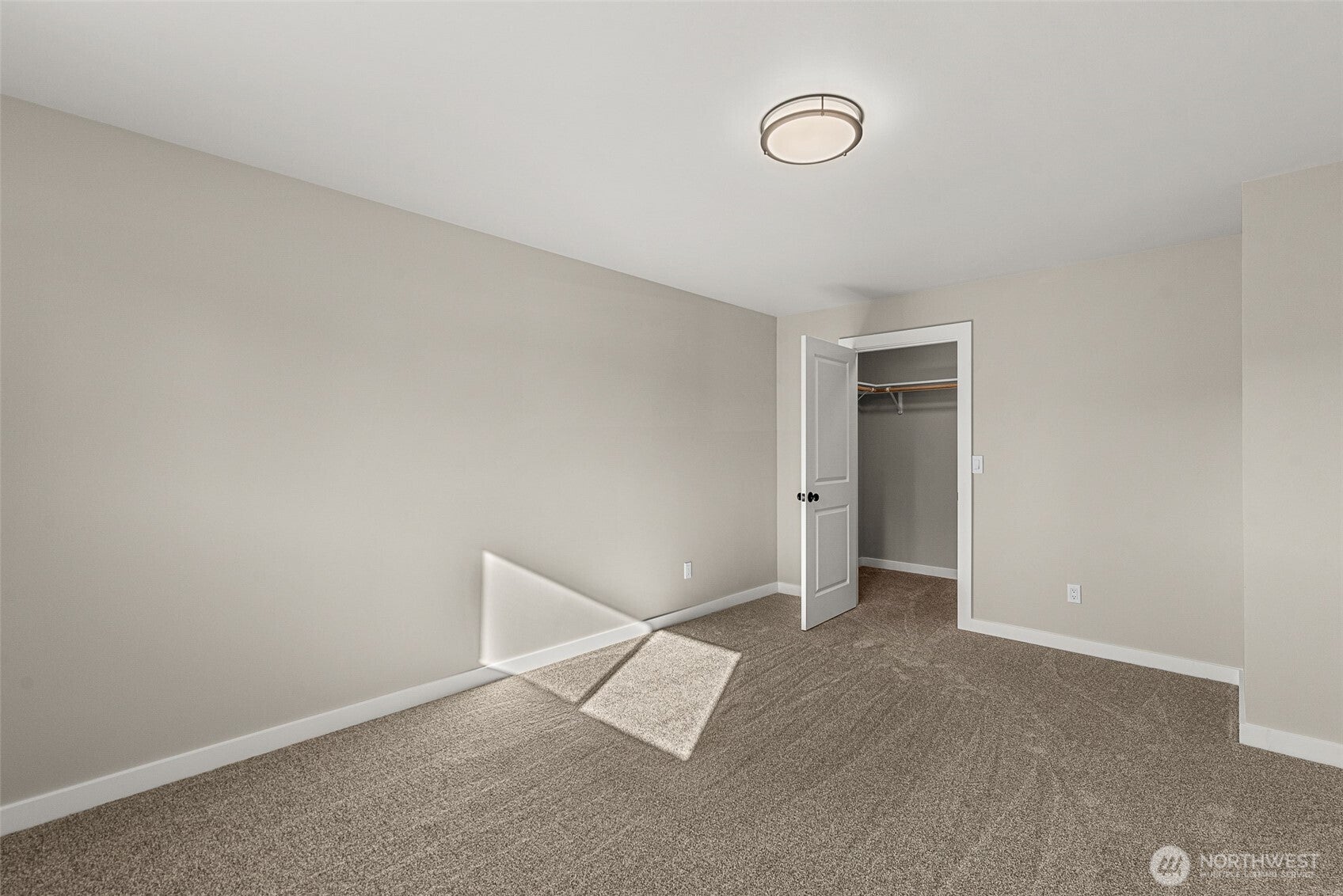 East Wenatchee, Washington, 98802, United States, 3 Bedrooms Bedrooms, ,1 BathroomBathrooms,Residential,For Sale,1984794