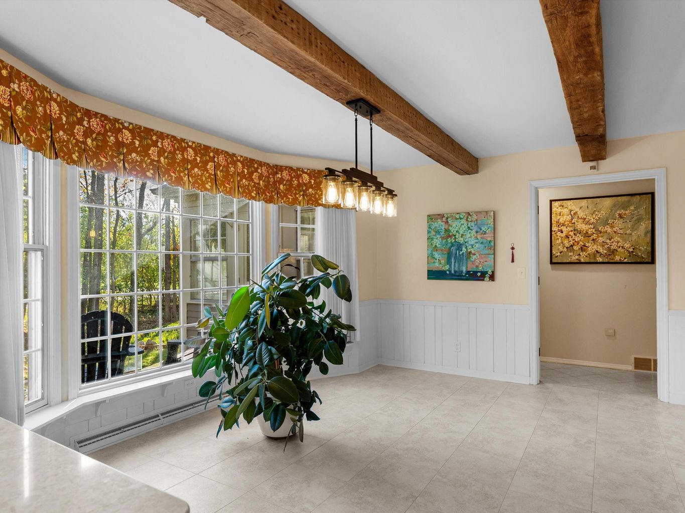 Manitowoc, Wisconsin, 54220, United States, 4 Bedrooms Bedrooms, ,4 BathroomsBathrooms,Residential,For Sale,1982773