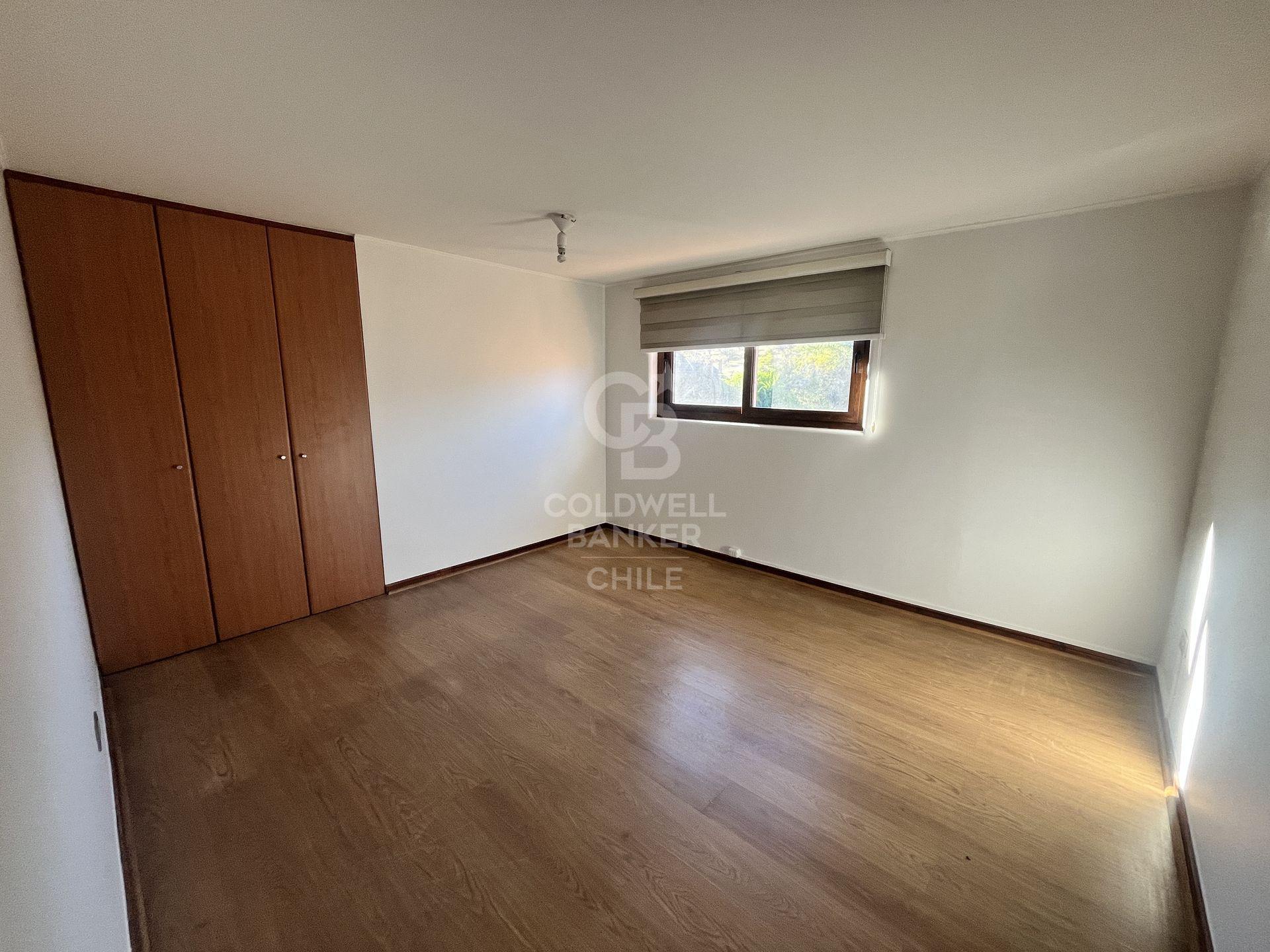 Lo Barnechea, Chile, 6 Bedrooms Bedrooms, ,6 BathroomsBathrooms,Residential,For Sale,1838824