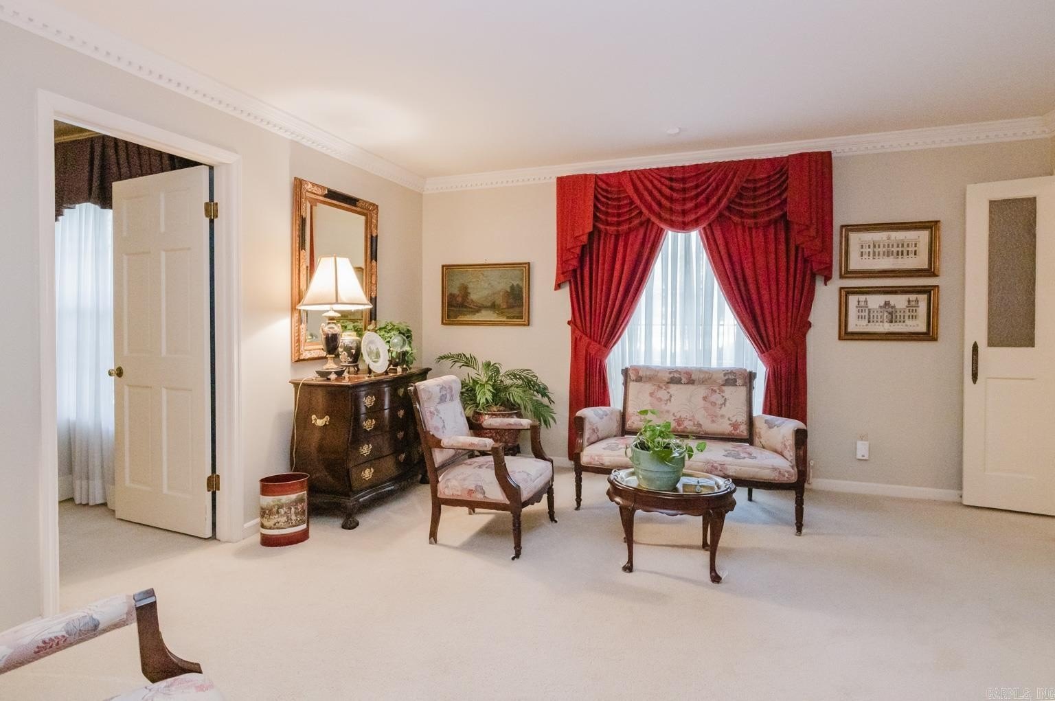 Little Rock, Arkansas, 72212, United States, 5 Bedrooms Bedrooms, ,5 BathroomsBathrooms,Residential,For Sale,1975952