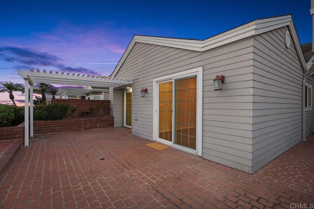 Carlsbad, California, 92011, United States, 3 Bedrooms Bedrooms, ,2 BathroomsBathrooms,Residential,For Sale,1941594