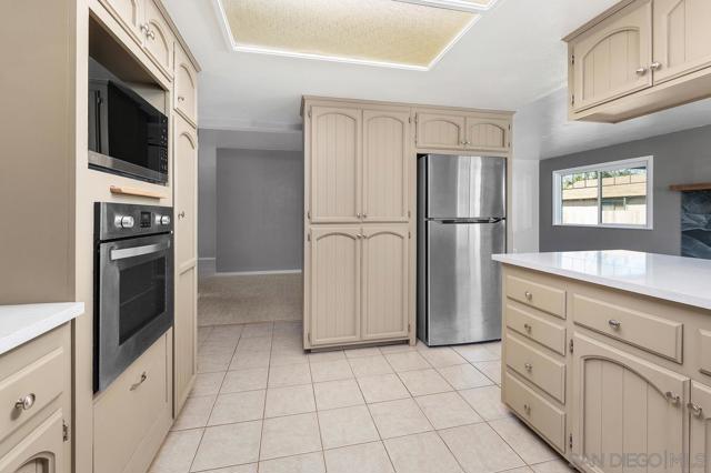 El Cajon, California, 92020, United States, 3 Bedrooms Bedrooms, ,3 BathroomsBathrooms,Residential,For Sale,2025415