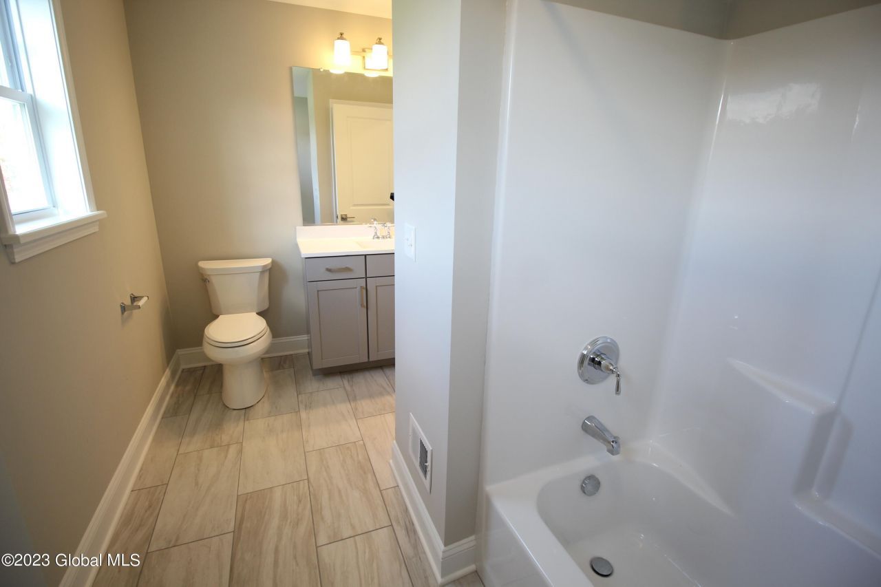 Clifton Park, New York, 12065, United States, 4 Bedrooms Bedrooms, ,3 BathroomsBathrooms,Residential,For Sale,1933145