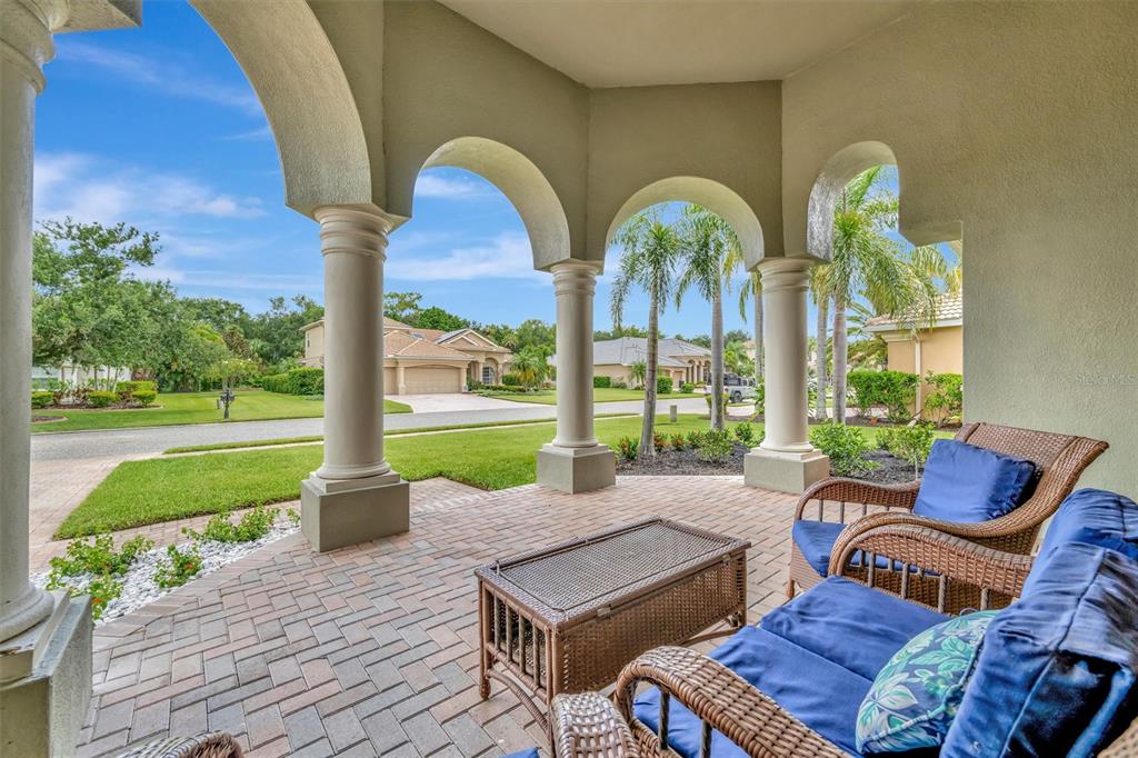 Bradenton, Florida, 34212, United States, 3 Bedrooms Bedrooms, ,4 BathroomsBathrooms,Residential,For Sale,1910869