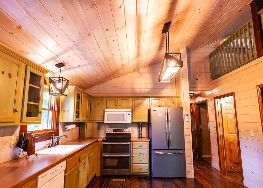 Reliance, Tennessee, 37369, United States, 3 Bedrooms Bedrooms, ,2 BathroomsBathrooms,Residential,For Sale,1985827