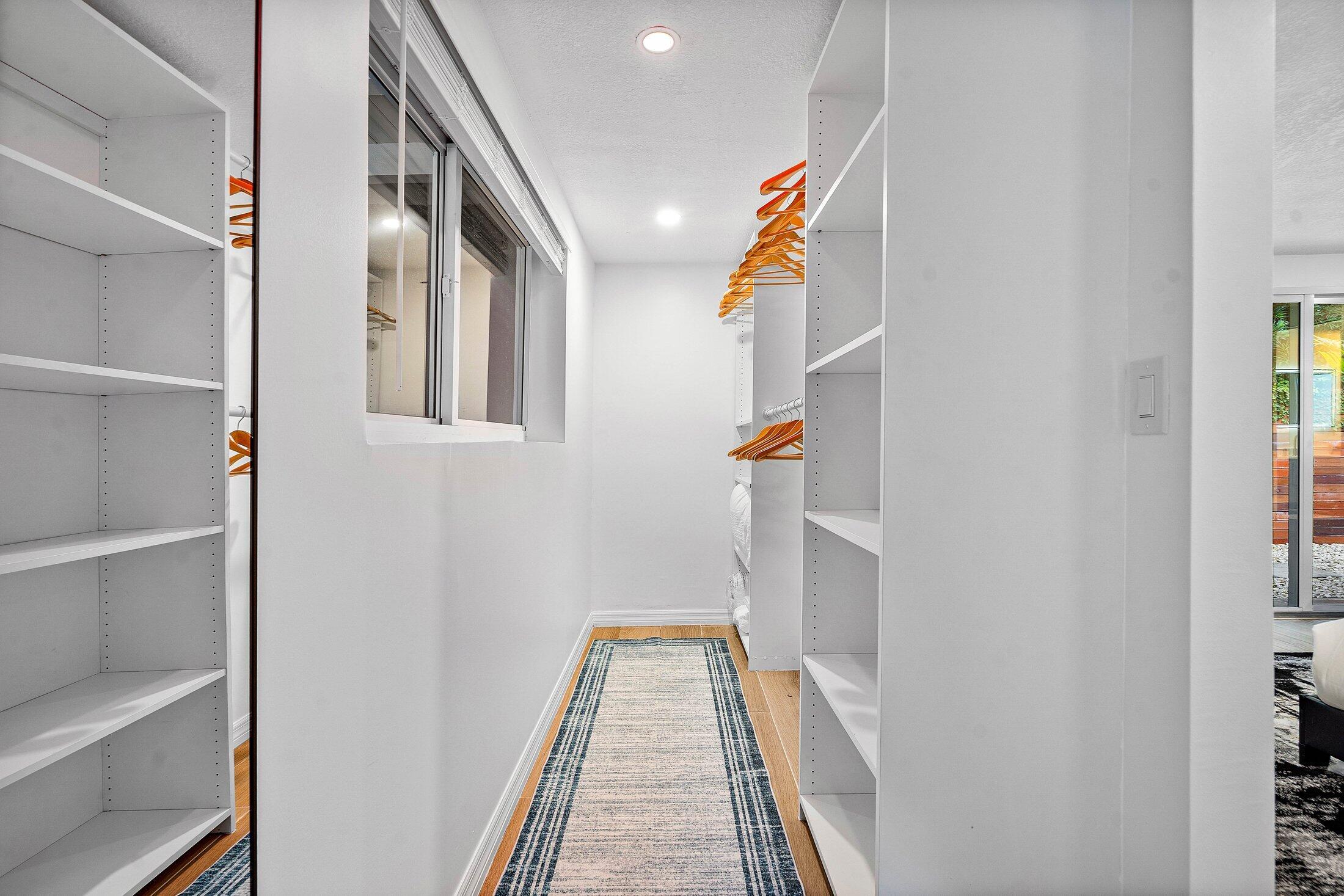Fort Lauderdale, Florida, 33306, United States, 3 Bedrooms Bedrooms, ,2 BathroomsBathrooms,Residential,For Sale,1938859