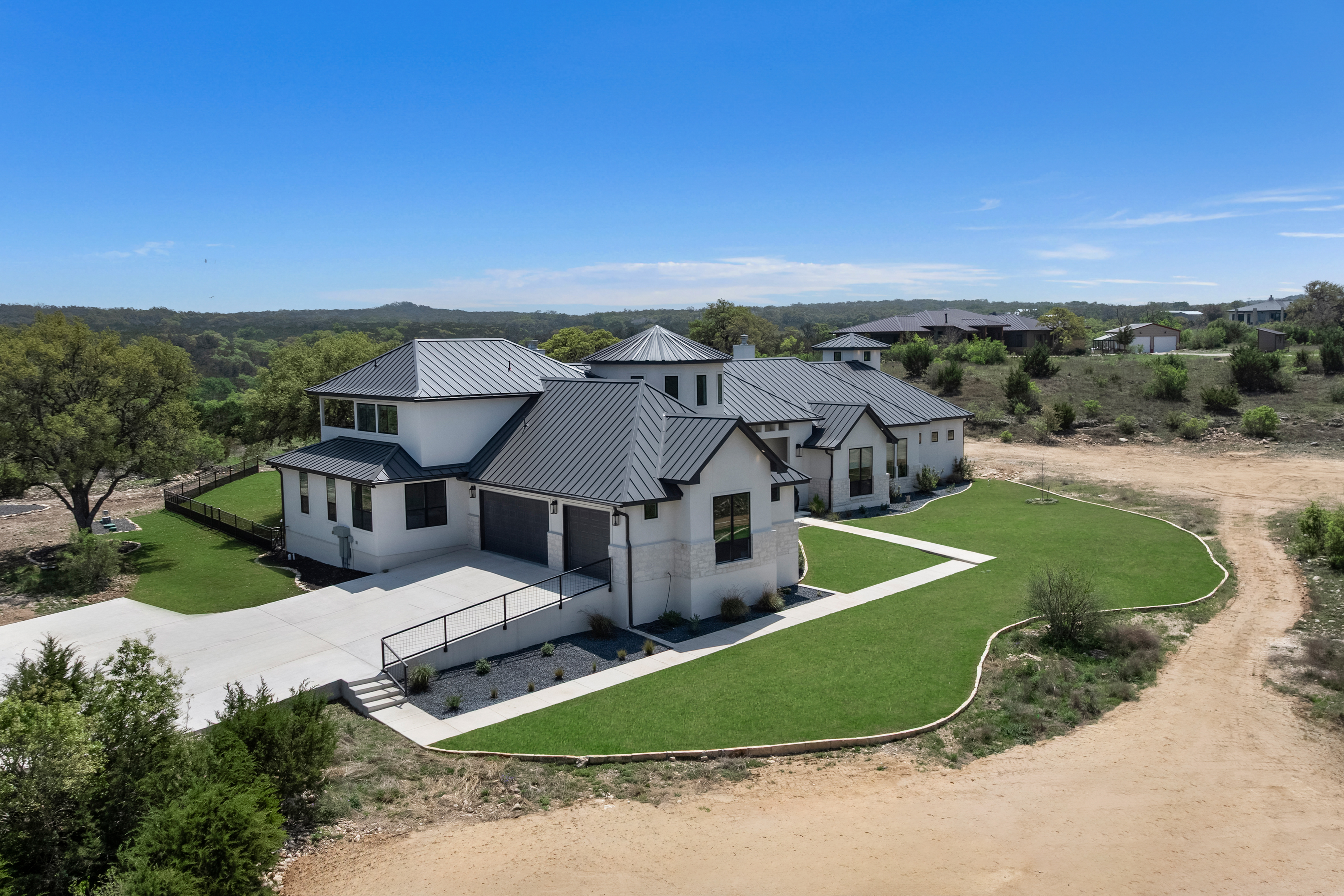  Private 15-Acre Estate with Modern Design and Scenic Hill Country Views - 物件實景