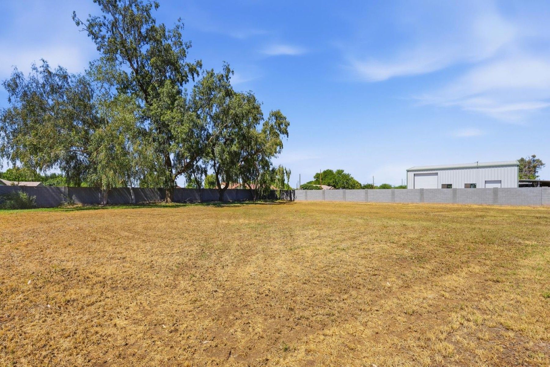  2266 E Willis Rd  Gilbert, AZ - 物件實景