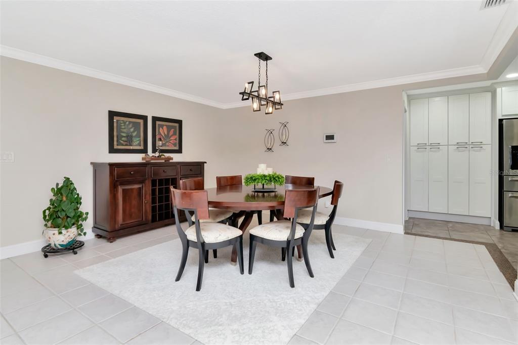 Clearwater, Florida, 33761, United States, 5 Bedrooms Bedrooms, ,3 BathroomsBathrooms,Residential,For Sale,1991990