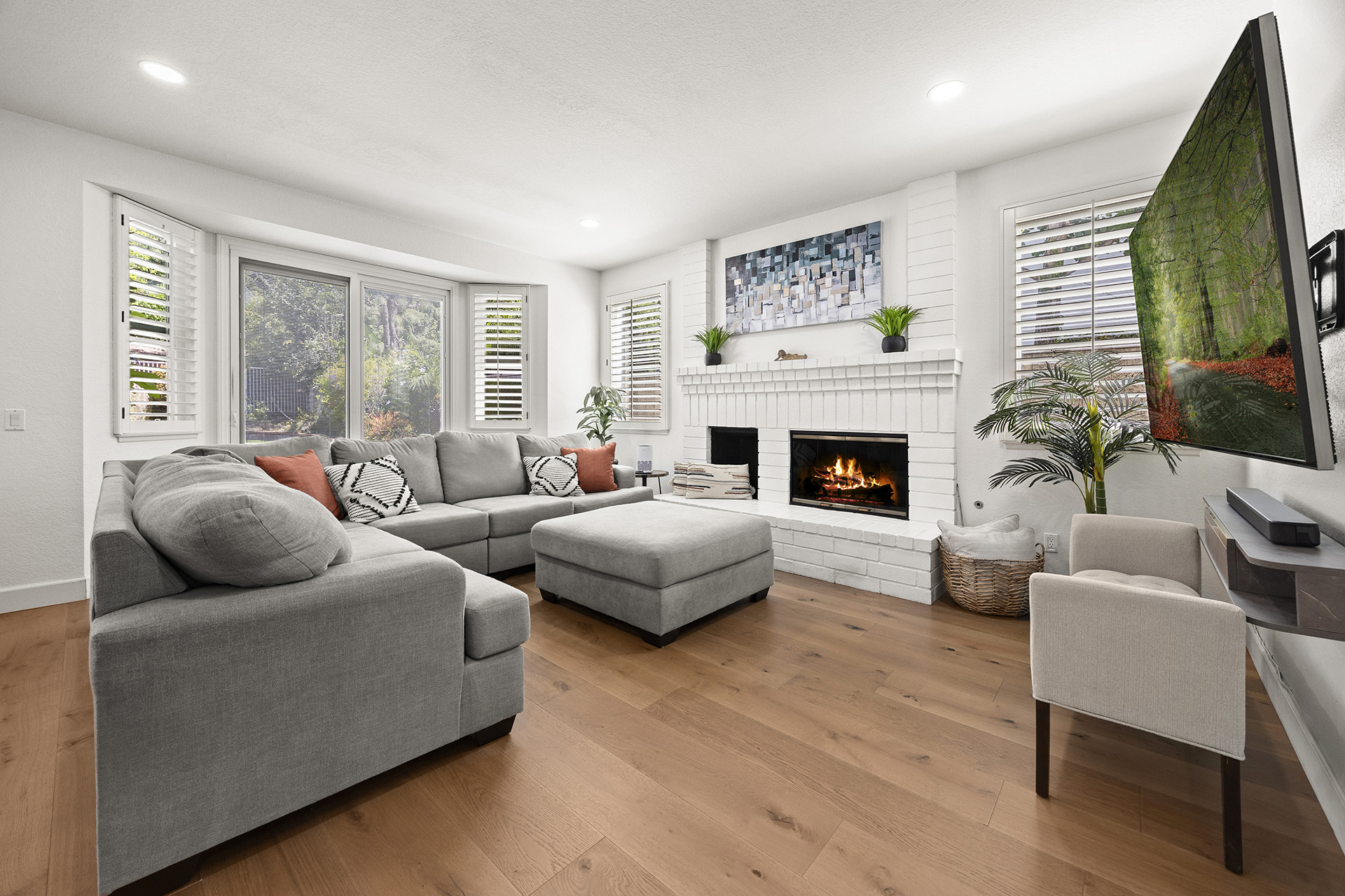 Walnut, California, 91789, United States, 5 Bedrooms Bedrooms, ,3 BathroomsBathrooms,Residential,For Sale,2048876