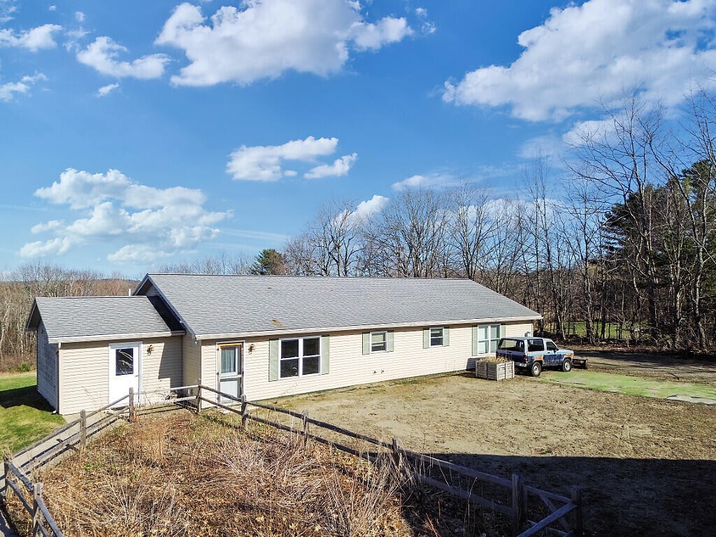 China, Maine, 04358, United States, 6 Bedrooms Bedrooms, ,3 BathroomsBathrooms,Residential,For Sale,1898689