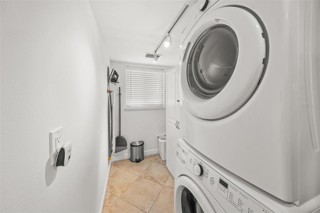 Sarasota, Florida, 34242, United States, ,Residential,For Sale,1838898