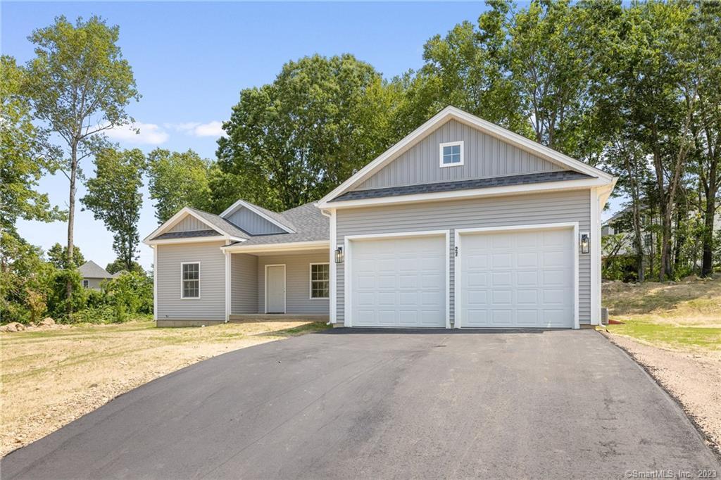 East Hampton, Connecticut, 06424, United States, 3 Bedrooms Bedrooms, ,2 BathroomsBathrooms,Residential,For Sale,1998442