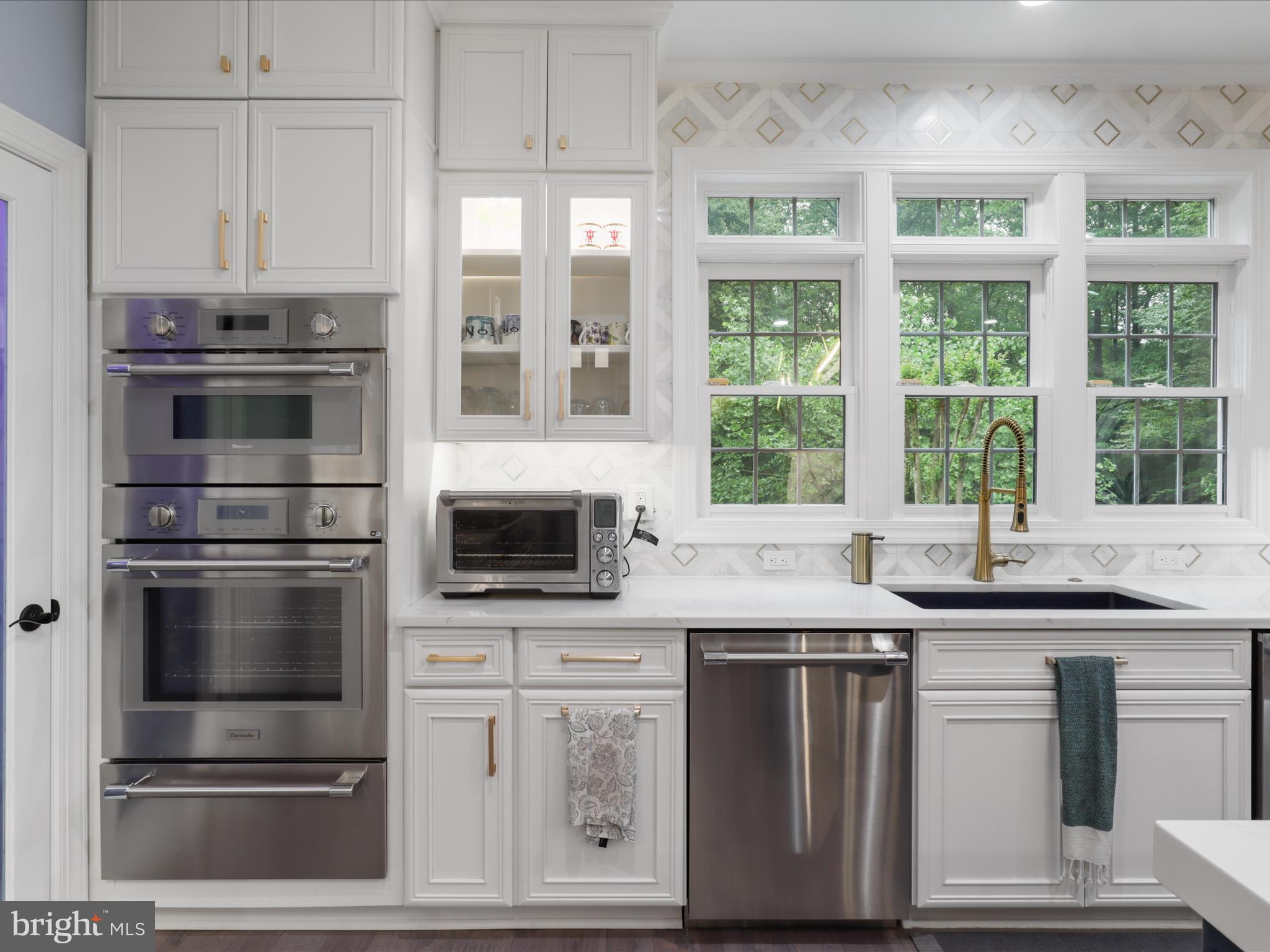 Fairfax Station, Virginia, 22039, United States, 5 Bedrooms Bedrooms, ,6 BathroomsBathrooms,Residential,For Sale,1810572
