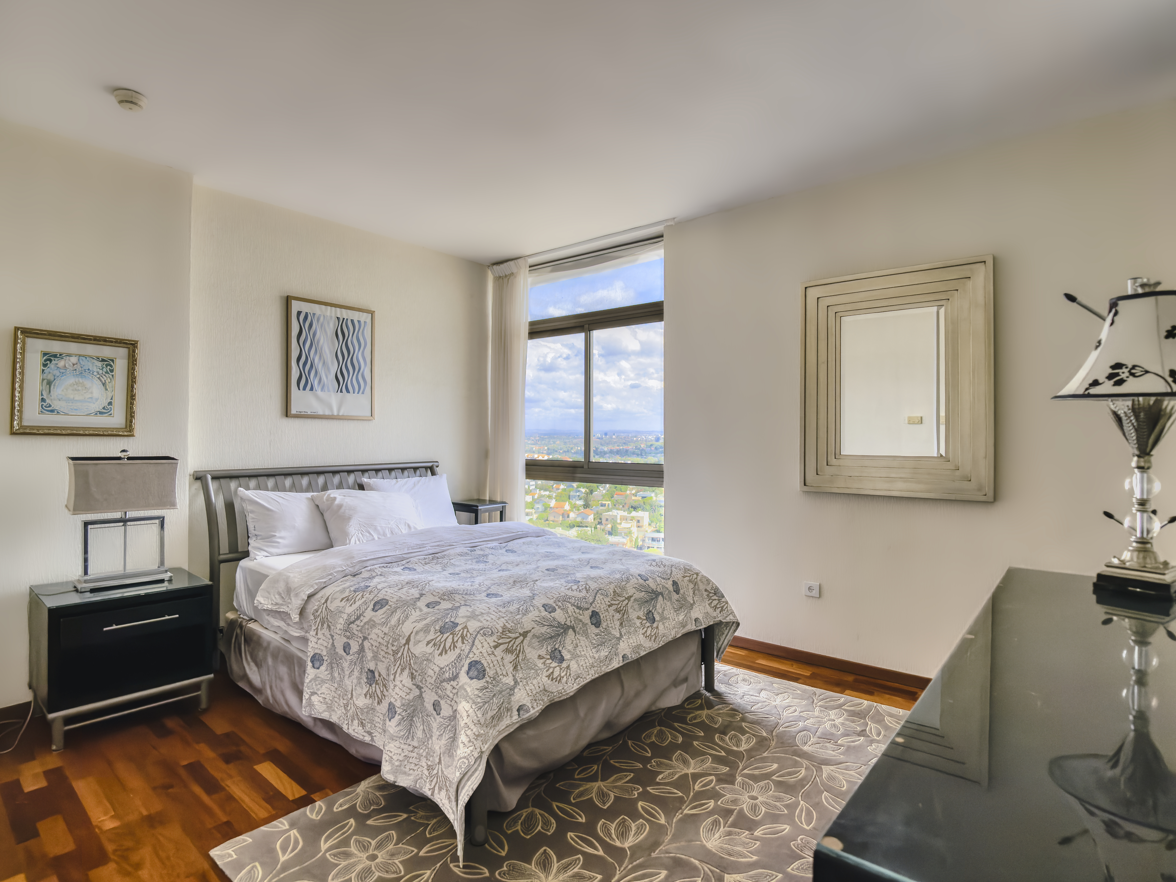  High-Floor Apartment with Sea Views at the Daniel Hotel - 物件實景